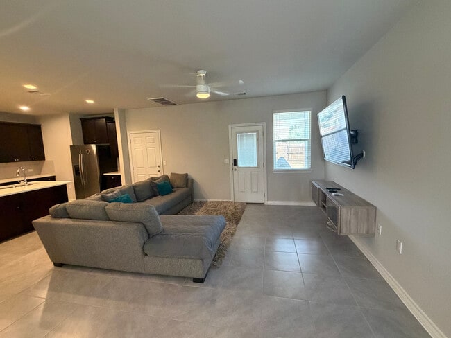 Room in House on Clayton Creek Ave