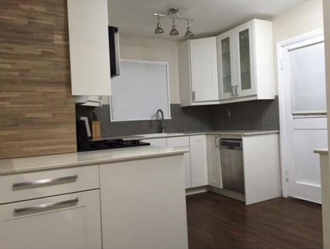 Photo - 430 Wimbledon Road Northeast