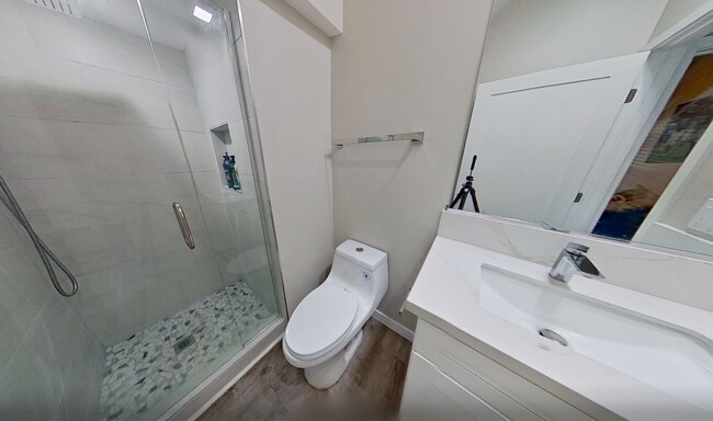 Photo - 5162-5166 Ewing St. Unidad 5164 Ewing St.