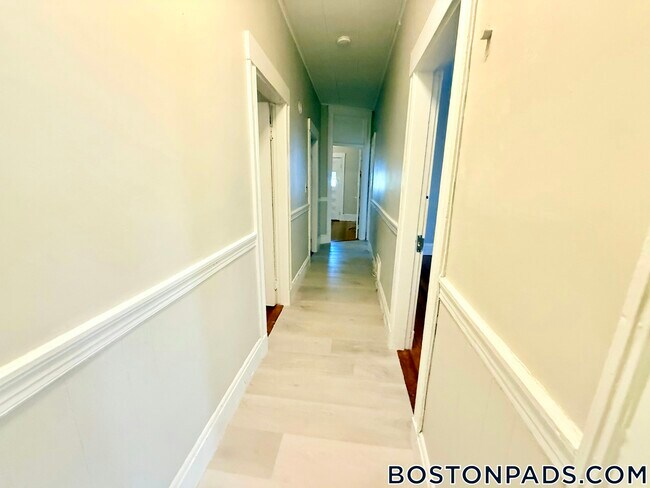 Photo - 348 Faneuil St Unit 2