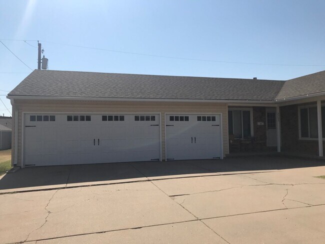 Photo - 2705-2707 28th Street Unidad 2707