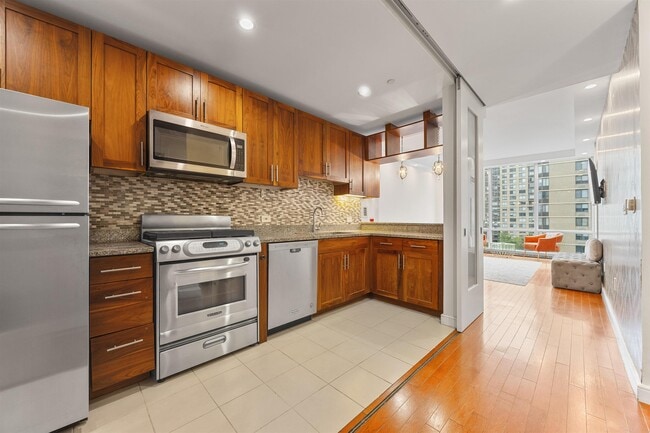 Photo - 20 Newport Pkwy Unit 806