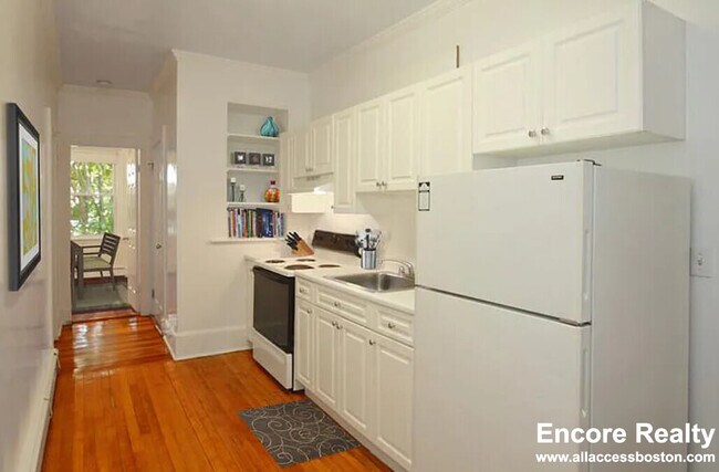 Photo - 1539 Beacon St Unidad 21