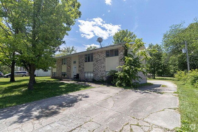 Building Photo - 1309 N Golf Blvd Rental