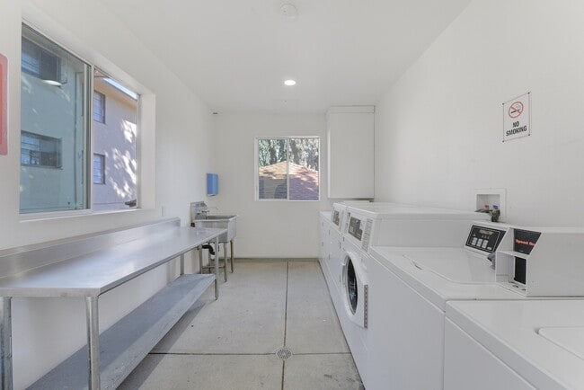 Acclaim at Baldwin Village