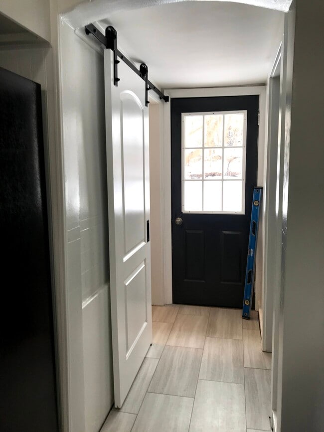 Building Photo - 52 Orchard Street Rental