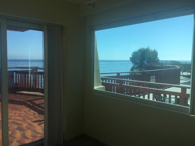 6703 Del Playa Dr A-1