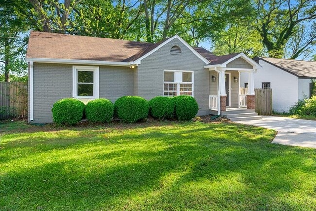 Photo - 1258 Lyle Ave