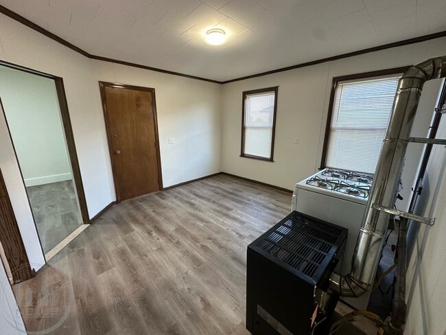 Photo - 73 Esther St Unit 3