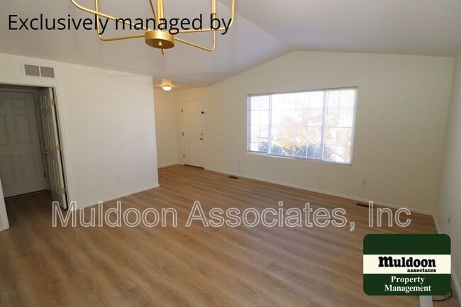 Photo - 1112 Silverqueen Rd