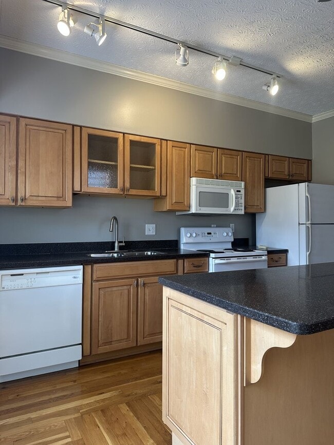 Photo - Gorgeous Italian Village Townhome!