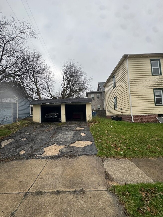 Photo - 1633 Eddington Rd Unidad 1