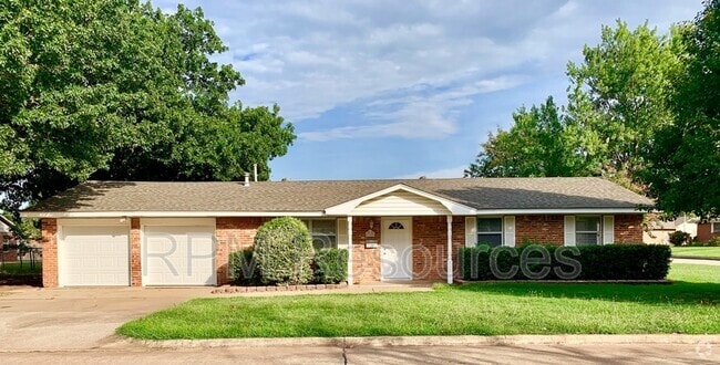 Building Photo - 2308 Elwood Dr Rental