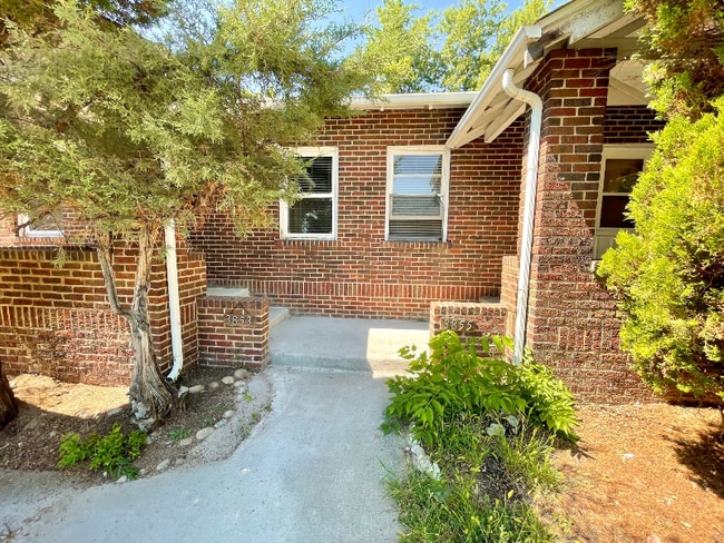 Photo - 3853 Julian St Unit 3855