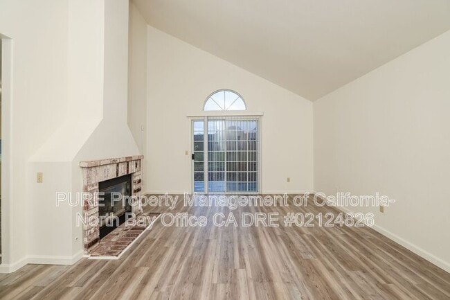 Photo - 1190 Exeter Dr