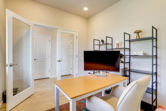 Photo - 6026 N Orleans St Unidad ID1385789P