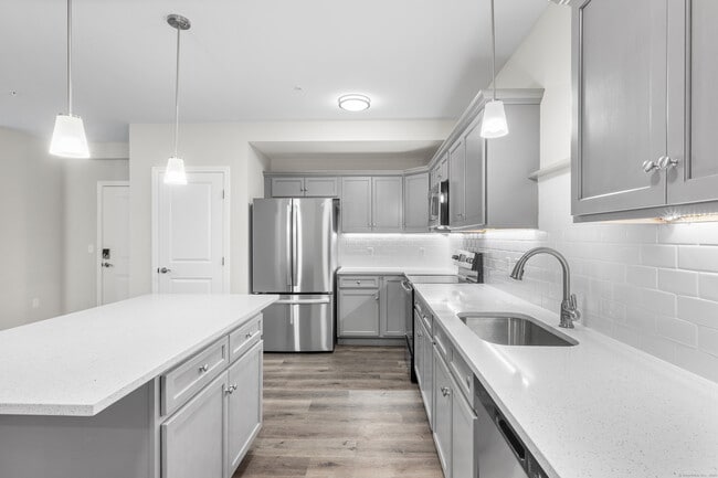 Photo - 64 E Mitchell Ave Unidad 20