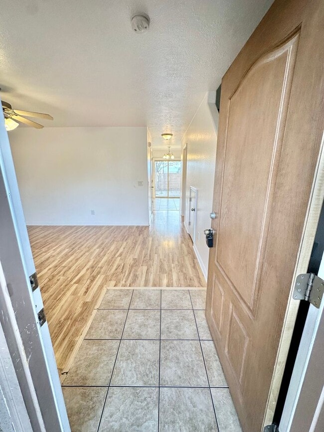 Photo - 3 Bedroom End Unit Townhome!
