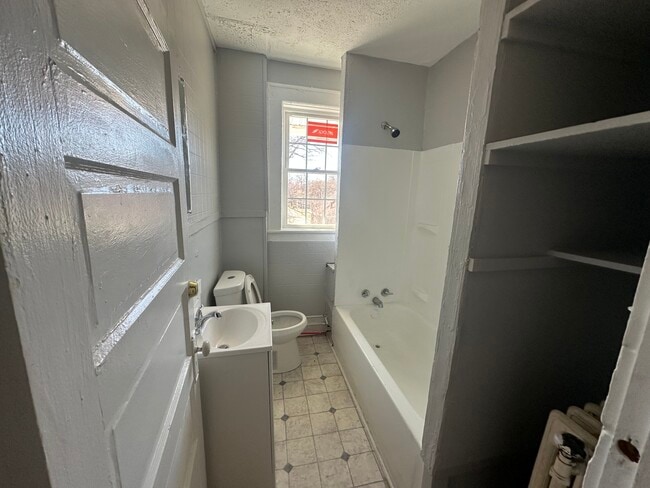 Photo - HANOVER DUPLEX Unit B
