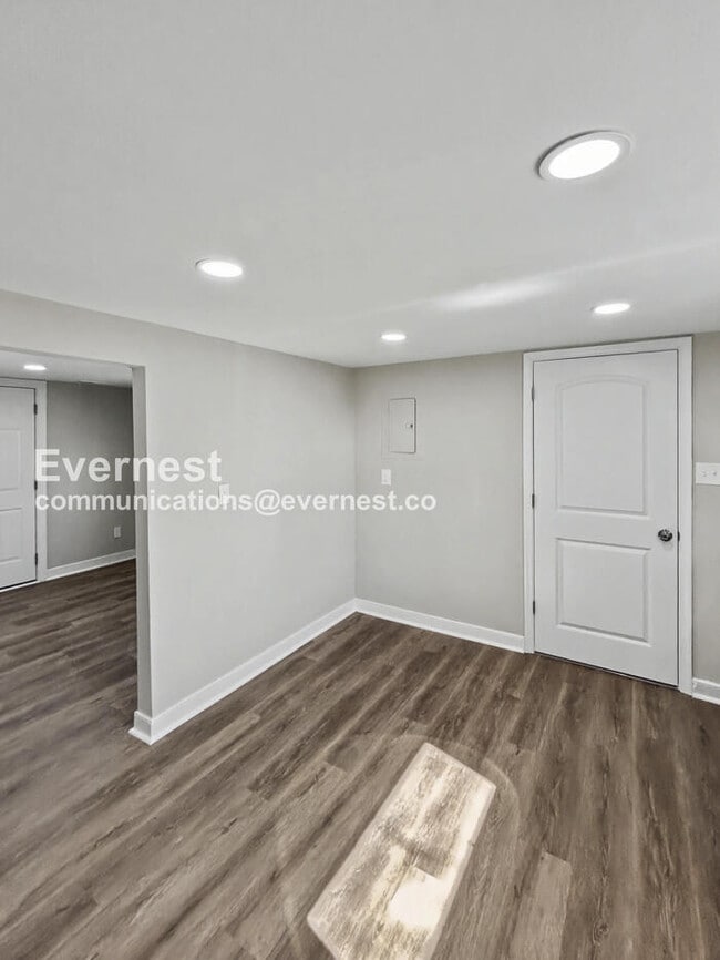 Photo - 1006 Turner Rd