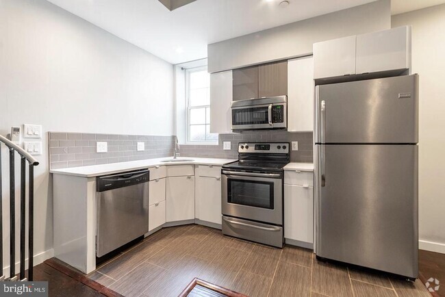 Building Photo - 17 S 44th St Unit 1 Rental