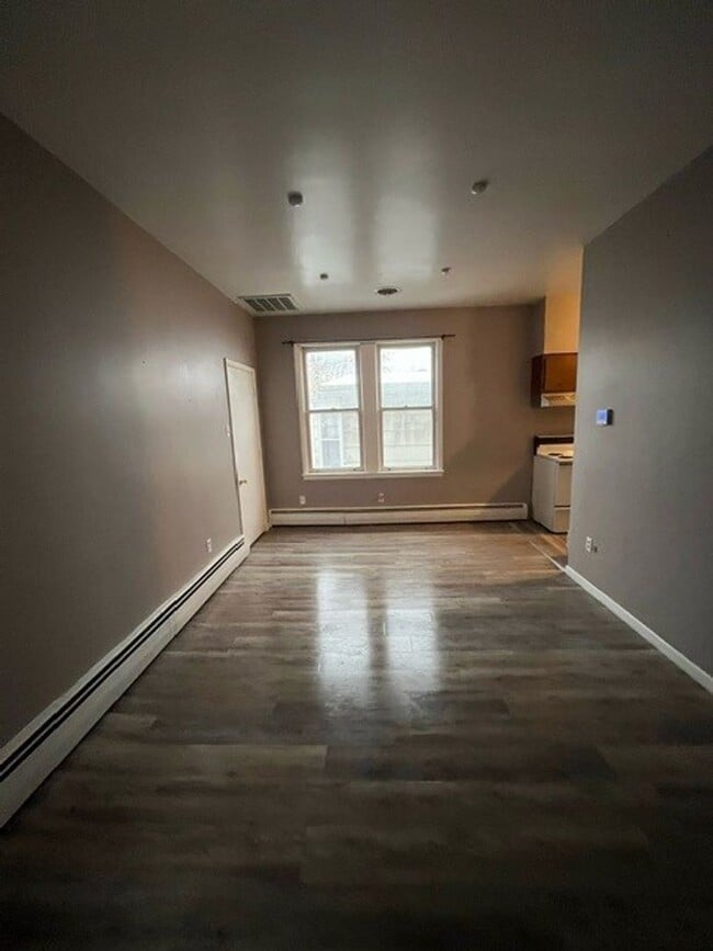 Photo - 2 Bedroom 1 Bathroom