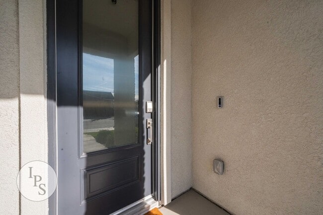 Photo - Madera Riverstone Home, 3BR/2BA, SOLAR, Community Pool, New Elementary School in Community!
