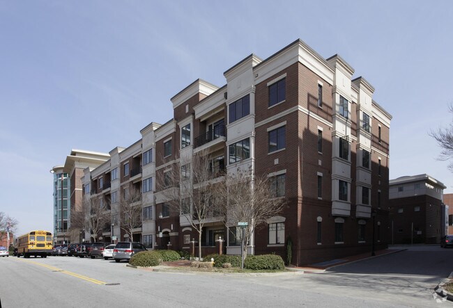 Primary Photo - 155 River Pl