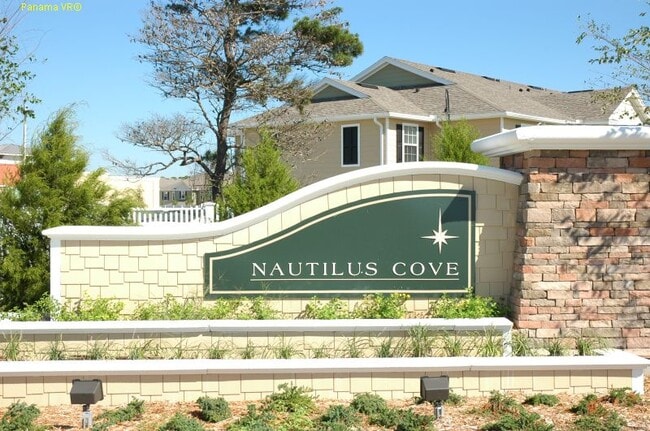Building Photo - 211 Cape Cod Dr Unit 211