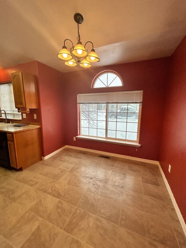 Photo - 3 Bed, 2 Bath Hamilton Home