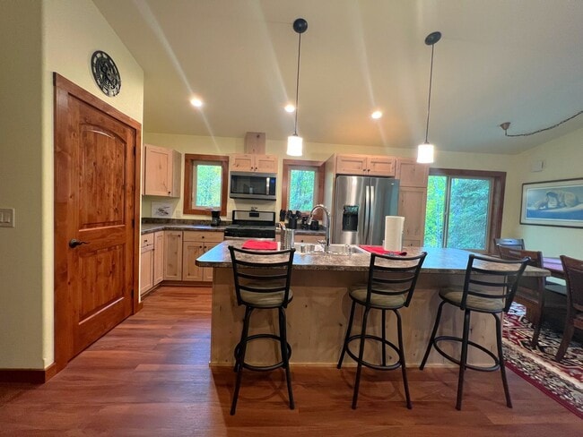 Photo - SEASONAL FURNISHED RENTAL