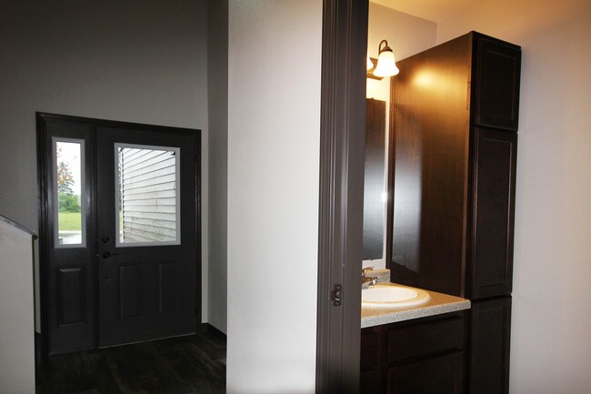 Photo - River Pointe Townhomes