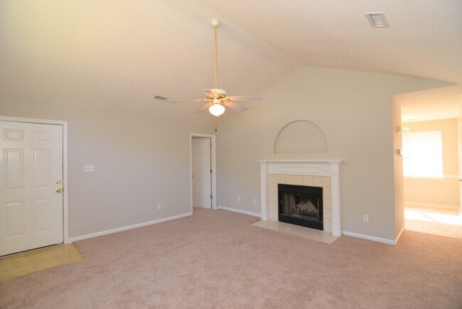 Photo - Updated 3 Bed/2 Bath 10 Minutes From Ft. Gordon