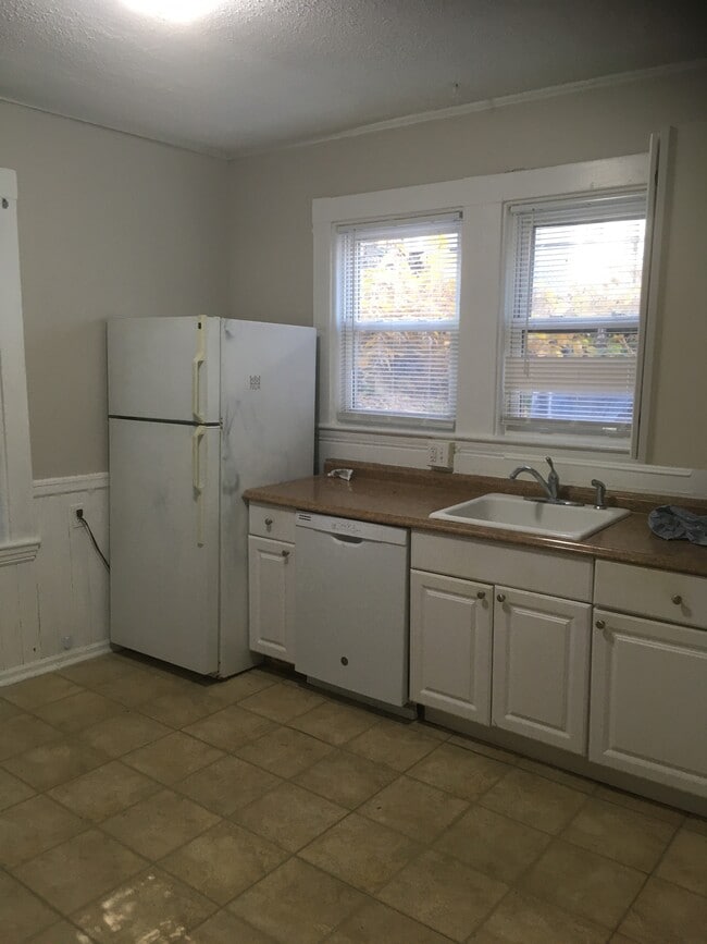 19 Burr St Unit 2