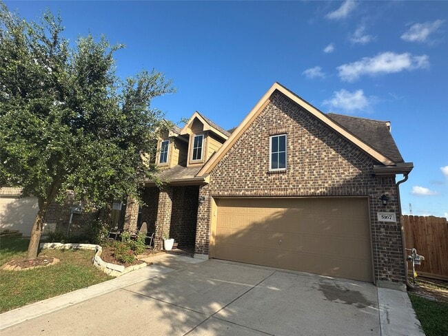 Building Photo - 5167 Echo Falls Dr