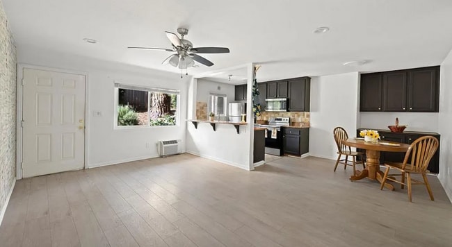 Building Photo - 9860 Dale Ave Unit A8