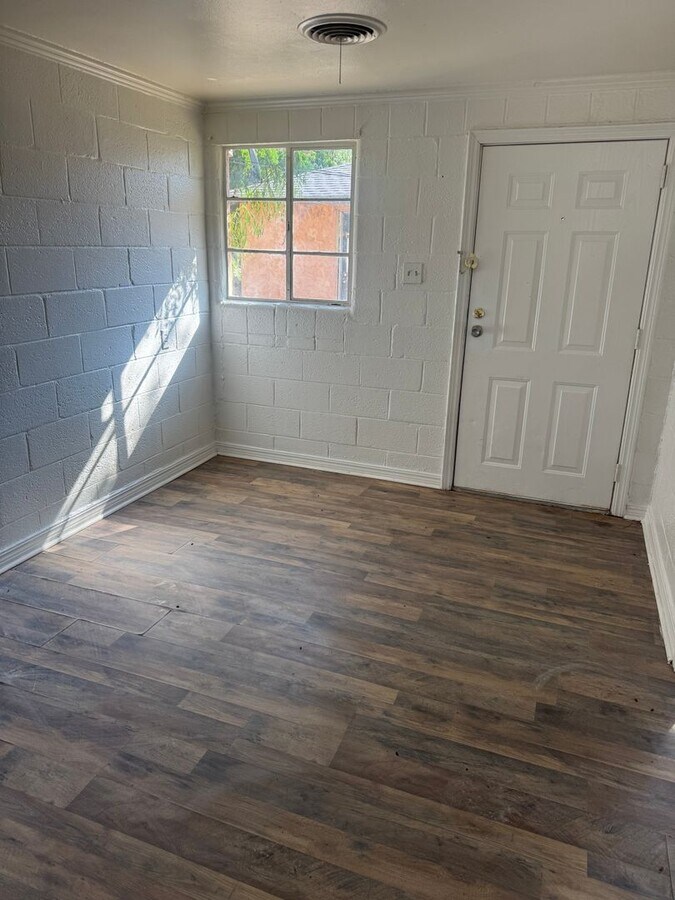 Photo - 1508 S Ong St Unit 1508 S Ong #C