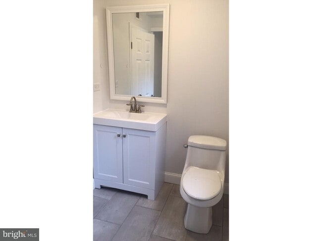 Photo - 1736 Pine St Unidad 3R