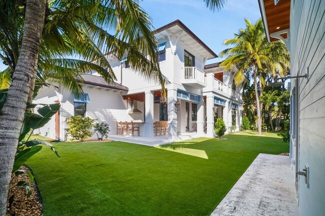 Photo - 19471 Harbor Rd S