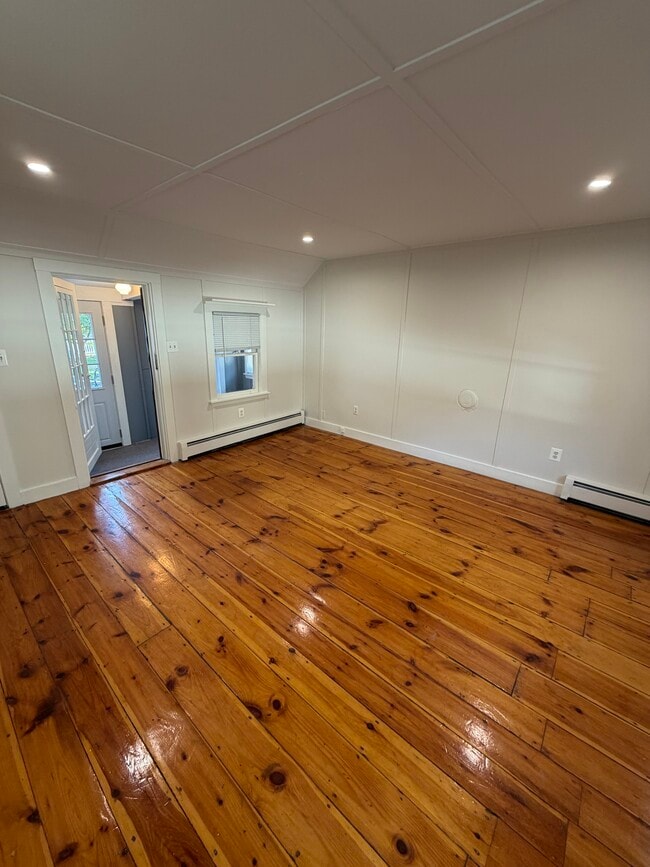 Photo - 27 Grove St Unit Back