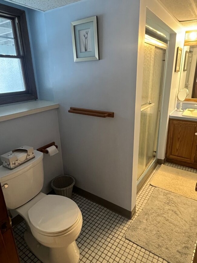 Photo - Lincoln Lane Unit A