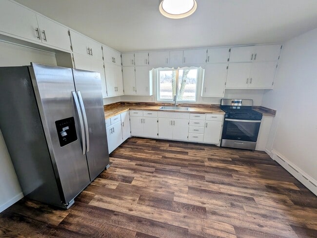 Photo - 2031 Blue Dr