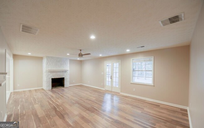 Photo - 125 Brooks Dr