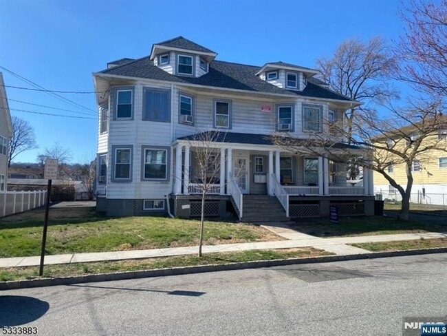 Photo - 29 High St Unit 1L