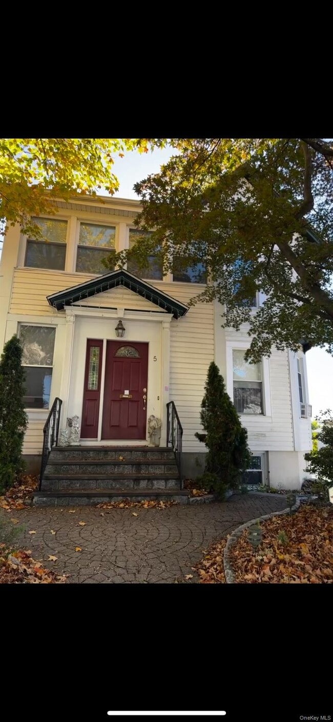Building Photo - 5 Todd Pl Unit 2