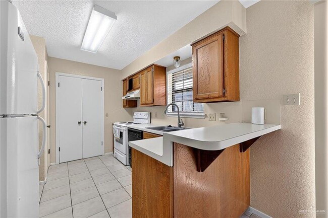 1602 Avocet Ave W Unit B