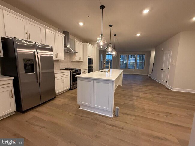 Photo - 1770 Ml Br Dr