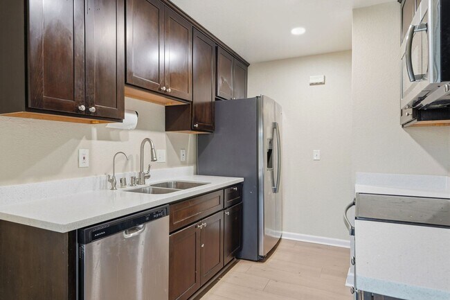 Photo - 1688 Branham Park Pl