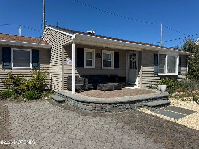 Photo - 128 San Fernando Dr
