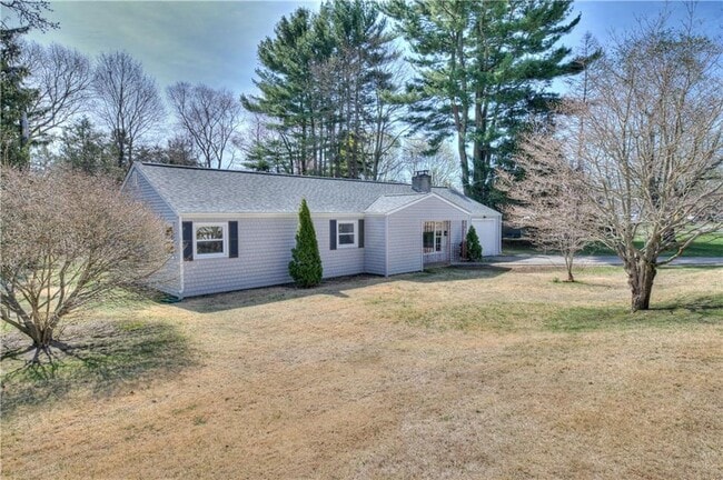 Photo - 140 Phillips Rd